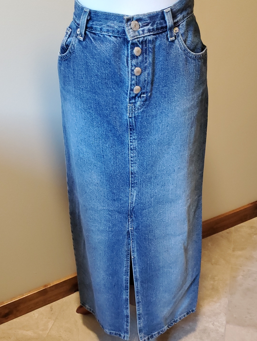 Tommy Hilfiger Jeans Denim Skirt with Signature Label - Picture 1 of 12